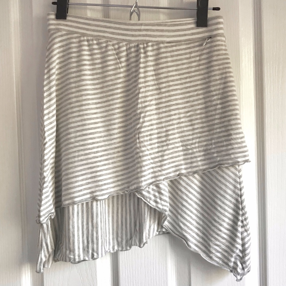 Soft athletic skirt by Dakini